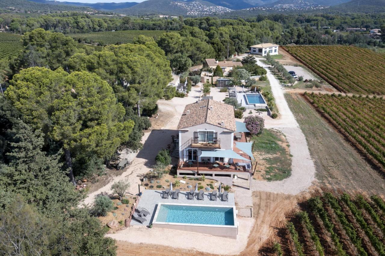 Sous Les Pins Gites Et Chambres D'Hotes La Londe-les-Maures Exterior foto