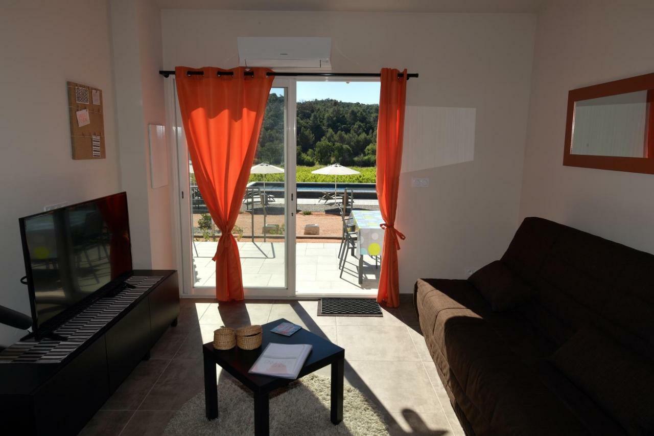 Sous Les Pins Gites Et Chambres D'Hotes La Londe-les-Maures Exterior foto
